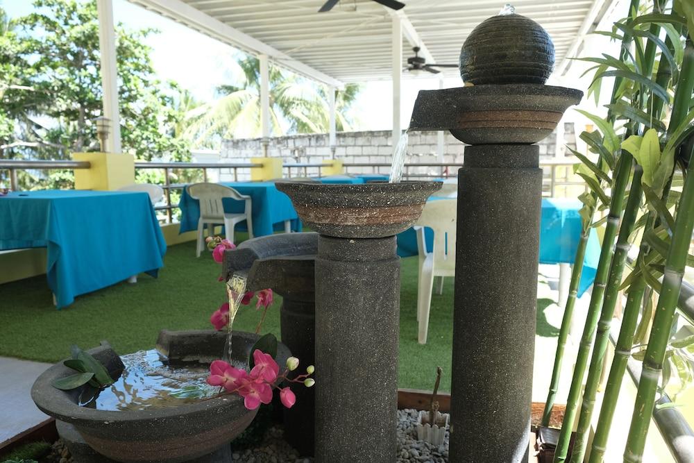 Baywatch Dive Resort Panglao City Exterior foto